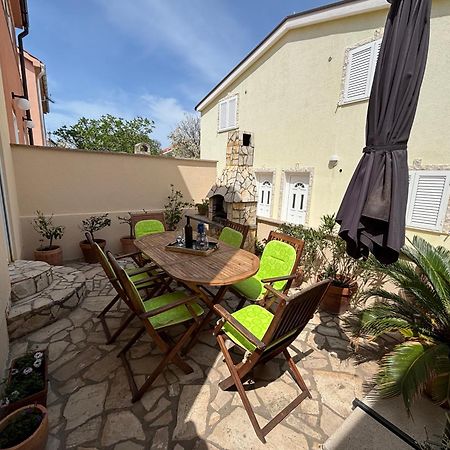 Holiday House Matej Vir Exterior photo