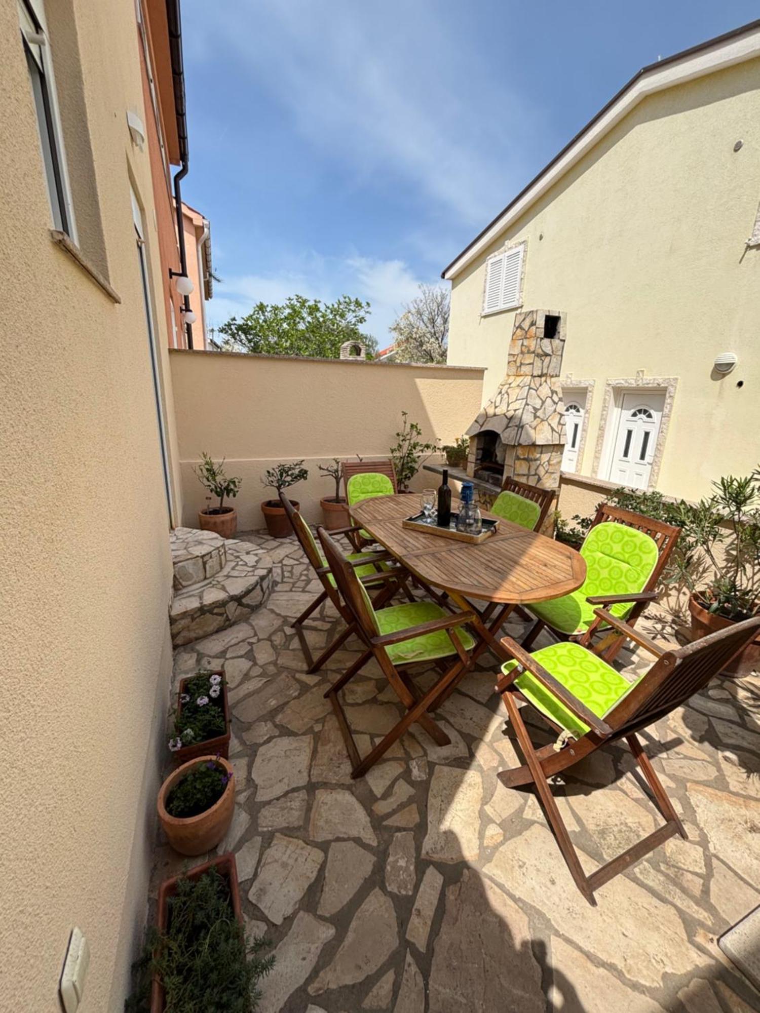 Holiday House Matej Vir Exterior photo